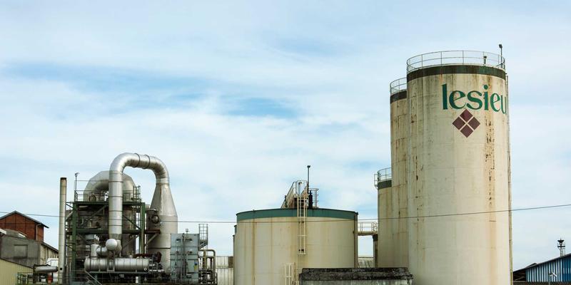 摩洛哥旅游新视角：从卡萨布兰卡到舍夫沙万，避开人潮探寻蓝城秘境与本地生活